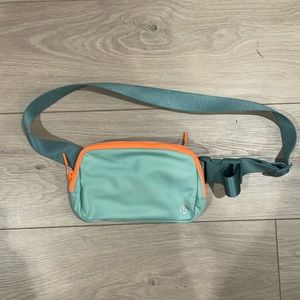 NWOT. Lululemon Belt Bag